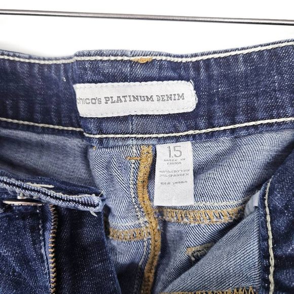 CHICO'S Platinum Denim Ultimate Fit Deep Wash Straight Leg Jeans Size: 1.5 (10) - Picture 3 of 6